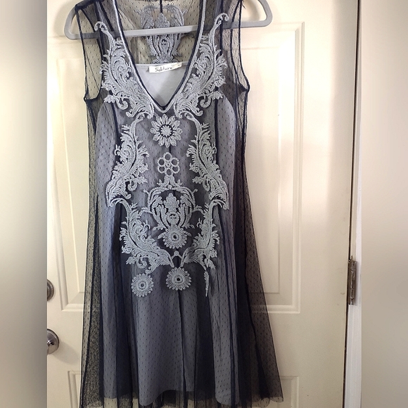 Solitaire Dresses & Skirts - Beautiful Summer slip dress. This dress has a gray slip with a navy blue sheer